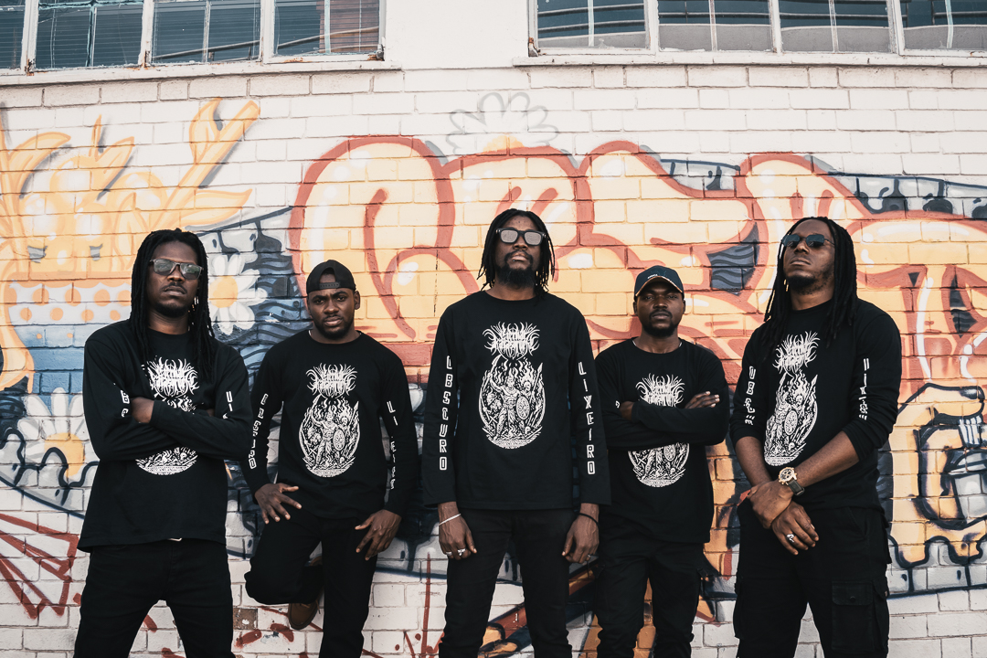 Banda angolana de death metal captura o pulso de um país vibrante que ainda está a crescer rumo à independência
